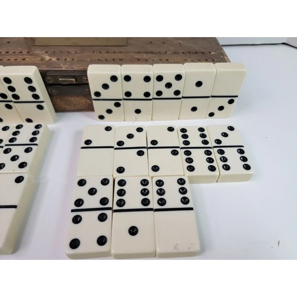 Vintage Wooden Cribbage Board Domino Set w/ Storage Box Pegs 28 Dominoes